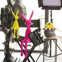 Produkt Stołek Edge Rabbit Flocked Siedzący Wielkanocny Króliczek Różowy – 2. Wybór – 56 cm