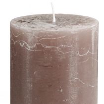 Produkt Duże brązowe świece filarowe 70×120 mm, zestaw 4 sztuk – Eleganckie świece cylindryczne w kolorze dymnego brązu, barwione w całości dla ozdoby i przytulności