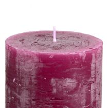 Produkt Barwione, modne świece w kolorze Berry Purple, świece filarowe, 70×80 mm, zestaw 4 sztuk, dekoracja stołu