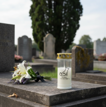 Produkt Świeca na grób dla psa dla zwierząt biała Ø7cm W16,5cm