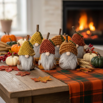 Produkt Zestaw figurek krasnala z czapką dzianinową i żołędziem, 10 cm, 6 sztuk