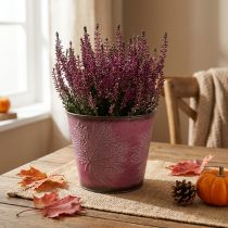 Produkt Doniczka z dekoracją w liście, ozdoba jesienna, donica metalowa czerwona wino Ø16,5 cm W14,5 cm
