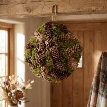 Produkt Kula dekoracyjna z prawdziwych szyszek z naturalną dekoracją mchu Ø25cm W25cm