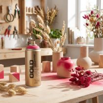 Produkt Malowany spray do powierzchni i dekoracji w kolorze malinowym Montana Gold Red 400ml