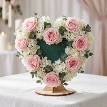 Produkt Pianka florystyczna Serce 3D ze stopą Pianka florystyczna zielona 30cm x 28cm