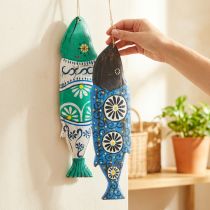 Produkt Kolorowa ryba drewniana ozdoba do zawieszenia niebiesko-zielona 38cm 2 sztuki