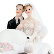 Figurka ślubna panny młodej i pana młodego w kabriolecie 15cm