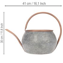 Produkt Metalowa dekoracyjna konewka, styl vintage, rustykalny, dekoracja ogrodu, do sadzenia, srebrno-miedziana, dł. 41 cm, Ø26 cm, wys. 30 cm