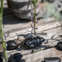 Produkt Otoczaki rzeczne czarne matowe 2cm - 5cm 1kg