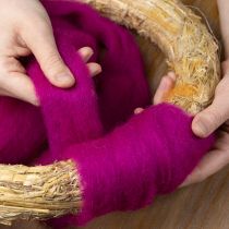 Produkt Knot wełniany Miękka filcowana wełna do projektów dekoracyjnych i aranżacji sezonowych 2m Różowy