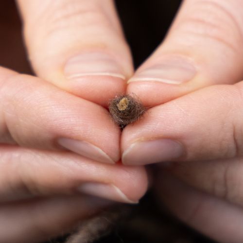 Produkt Nić knotowa, sznurek wełniany, brązowy, 55m, sznurek dekoracyjny do florystyki i rękodzieła