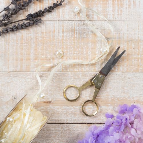 Produkt Wstążka dekoracyjna kremowa, serduszka, perełki, dekoracja ślubna, 10mm, 5m