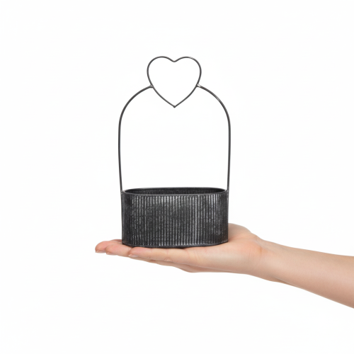 Produkt Dekoracyjna owalna metalowa miska z sercem, czarna, 20/16 cm, zestaw 2 szt.