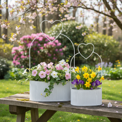 Produkt Dekoracyjna owalna metalowa miska z sercem, biała, 20/16 cm, zestaw 2 szt.