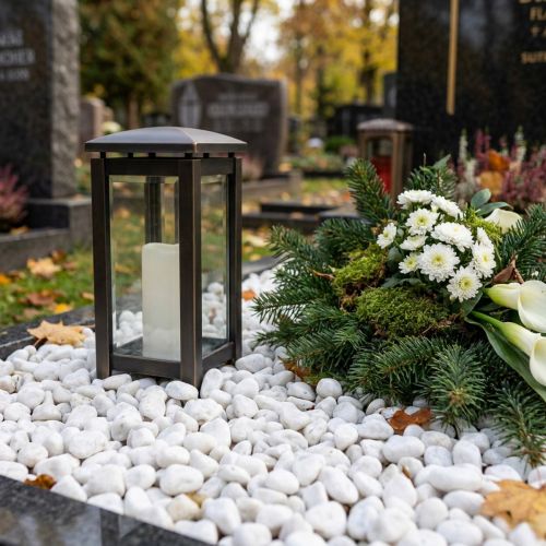 Kamyczki dekoracyjne w siatce białe 1cm - 2,5cm 1kg | Floristik24.pl