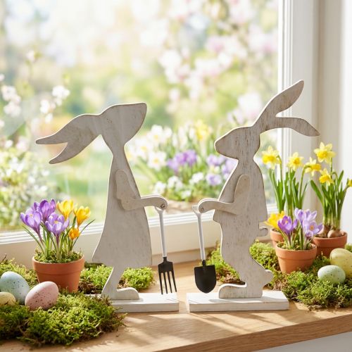 Produkt Królik z narzędziami ogrodowymi, białe drewno, wys. 28/30,5 cm, zestaw 2 szt