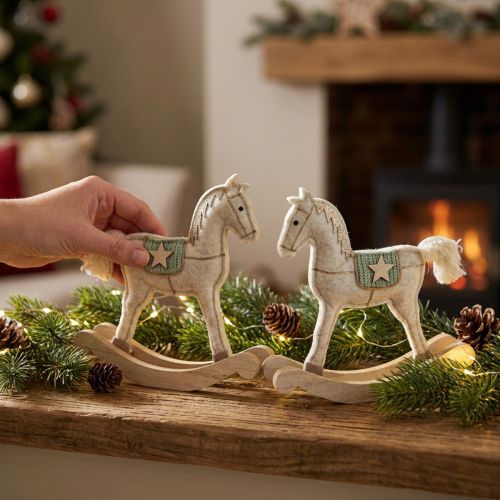 Produkt Konik na biegunach Dekoracja świąteczna kremowa 20x4,5x22cm 2 szt
