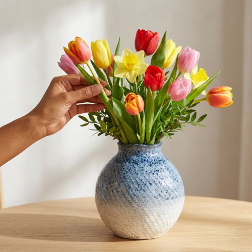 Wazon ceramiczny szkliwiony w kolorze niebiesko-białym, pleciony, wys. 18,5 cm | Floristik24.pl