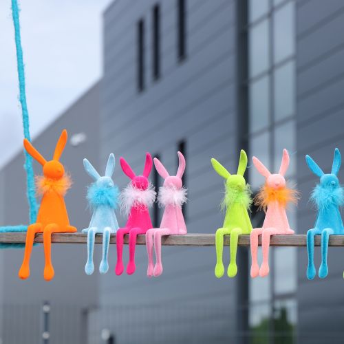 Produkt Ozdoba wielkanocna w kształcie zajączka, figurka siedząca na półce, wykonana z plastiku na wiosnę, 27 cm, 2 sztuki