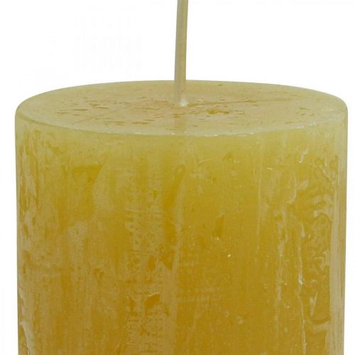 Produkt Świece filarowe Rustykalne świece jednokolorowe żółte 60/110mm 4 szt