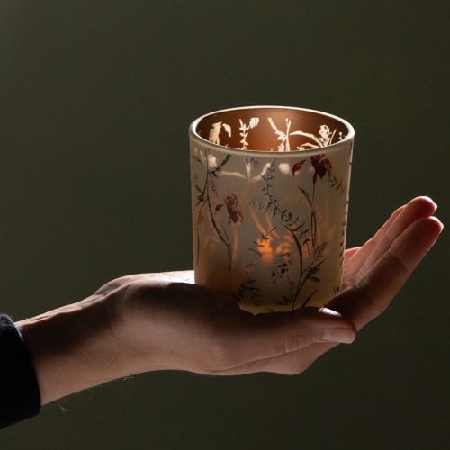 Produkt Dekoracyjny szklany lampion z motywem kwiatowym, stanowiący nastrojowy akcent w domu, 8 cm, 4 sztuki.