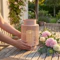 Latarnia dekoracyjna różowa metalowa latarnia z uchwytem Ø18cm W29cm | Floristik24.pl