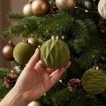 Bombka choinkowa, aksamitna, zielona, różne faktury, 8 cm, 12 sztuk | Floristik24.pl