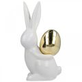 Floristik24 Zajączki wielkanocne eleganckie, ceramiczne zajączki ze złotym jajkiem, dekoracja wielkanocna biała, złota wys.18cm 2szt